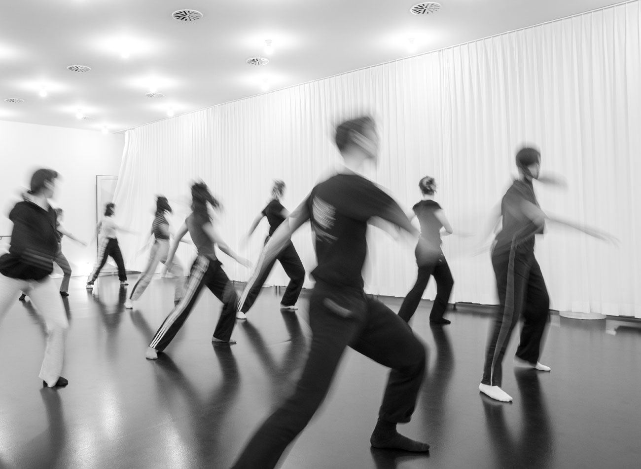 Danzschuel uff dr Lyss. Tanzschule in Basel geführt von Simone Cavin.